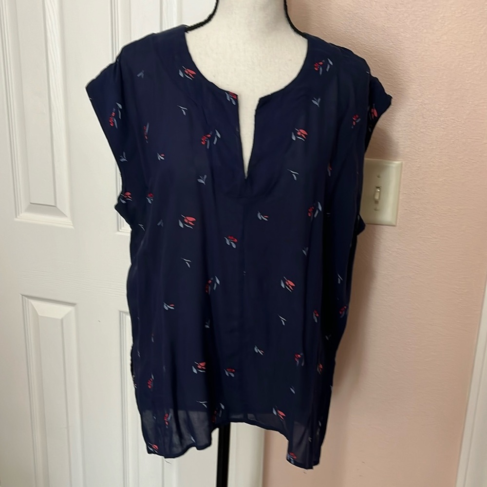 Universal thread top